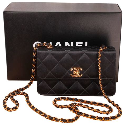 vintage chanel cluthc|pictures of old chanel purses.